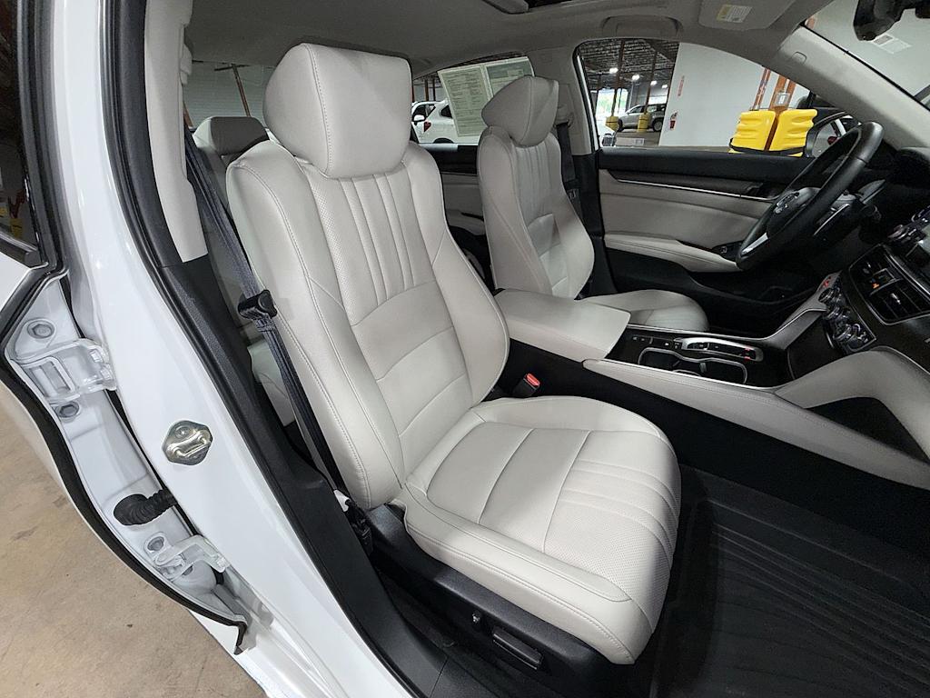 Thumbnail: 2019 Honda Accord - 10