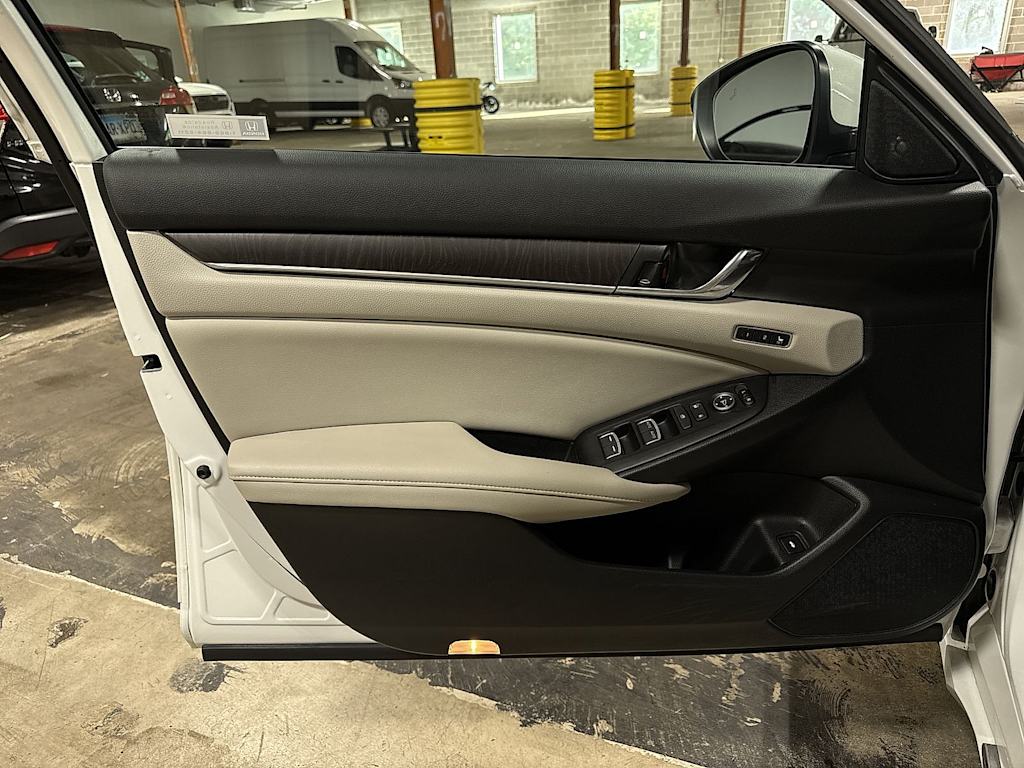 Thumbnail: 2019 Honda Accord - 33