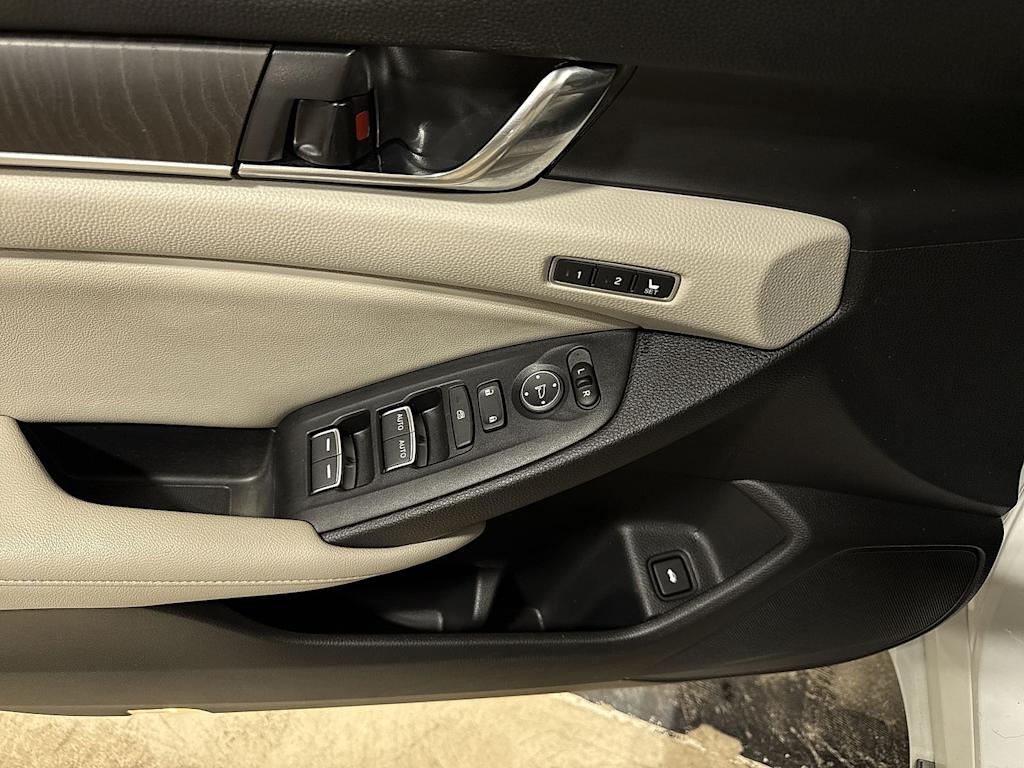 Thumbnail: 2019 Honda Accord - 27