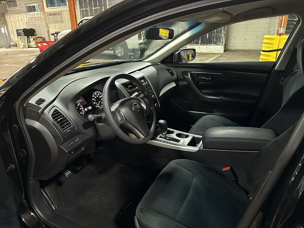 Thumbnail: 2015 Nissan Altima - 8