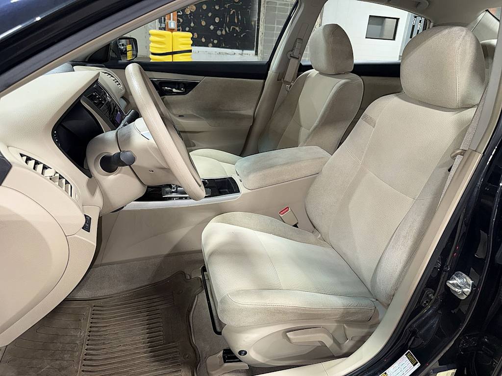 Thumbnail: 2013 Nissan Altima - 8