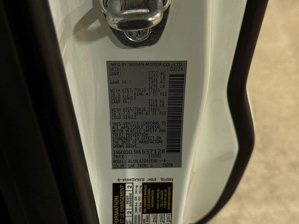 Thumbnail: 2024 Nissan Frontier - 23
