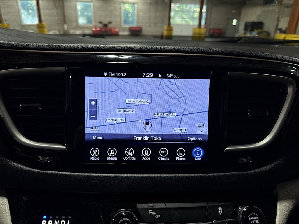 Thumbnail: 2017 Chrysler Pacifica - 23