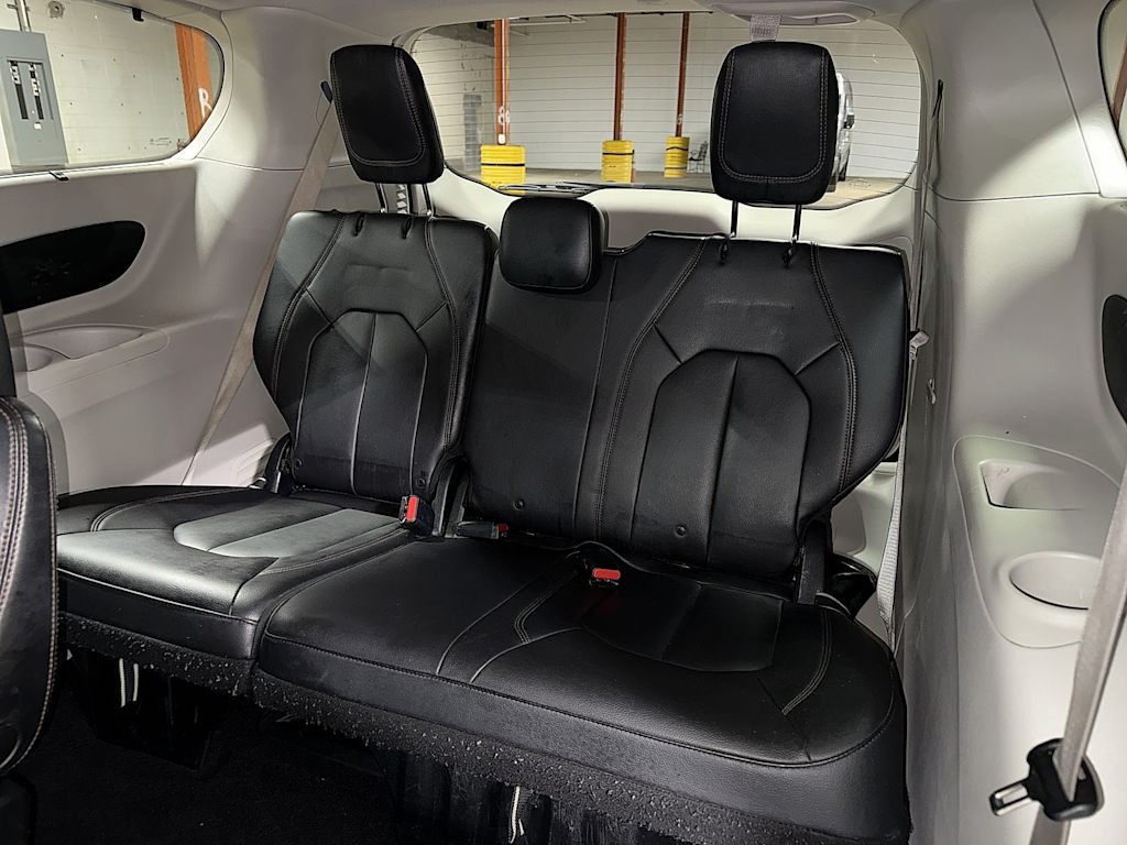 Thumbnail: 2017 Chrysler Pacifica - 23