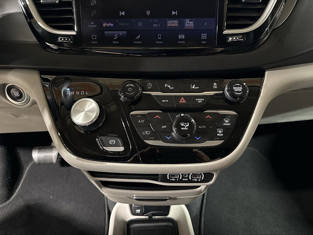 Thumbnail: 2024 Chrysler Pacifica - 25