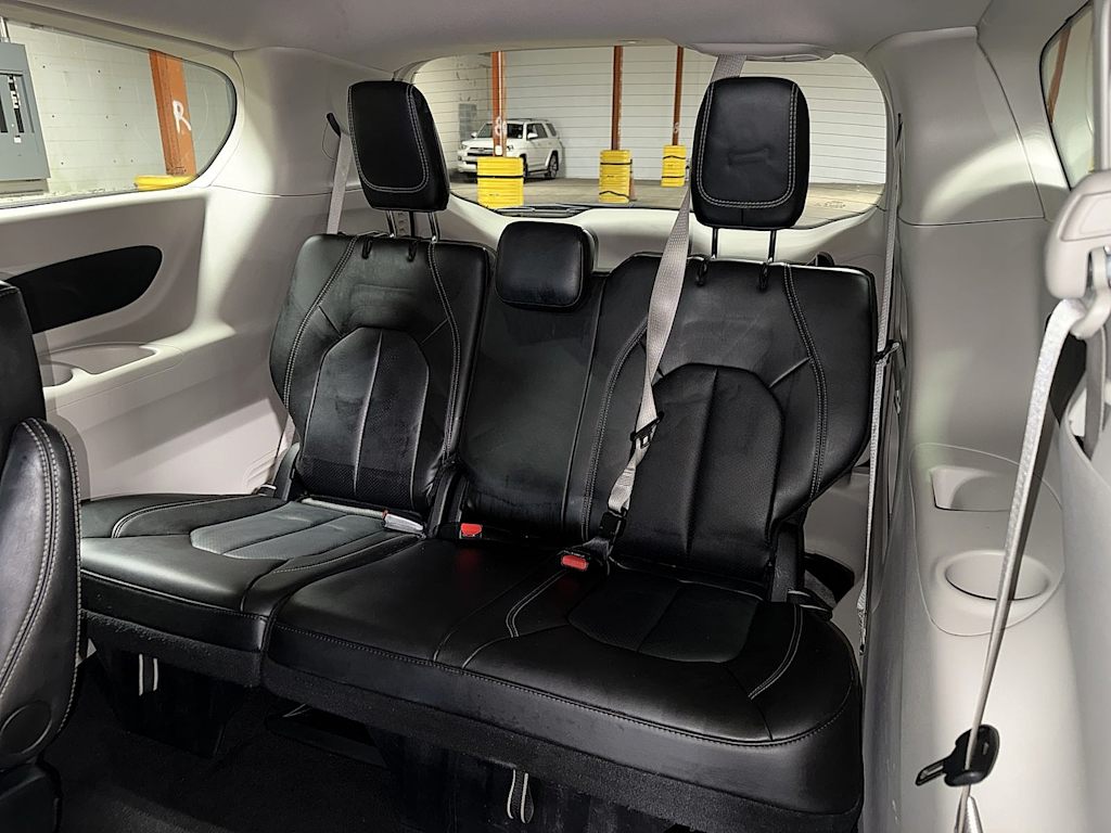 Thumbnail: 2024 Chrysler Pacifica - 24