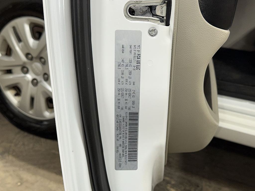 Thumbnail: 2019 Dodge Grand Caravan - 16