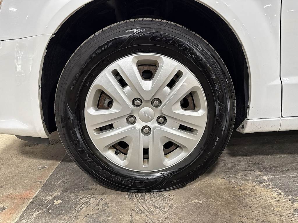 Thumbnail: 2019 Dodge Grand Caravan - 7