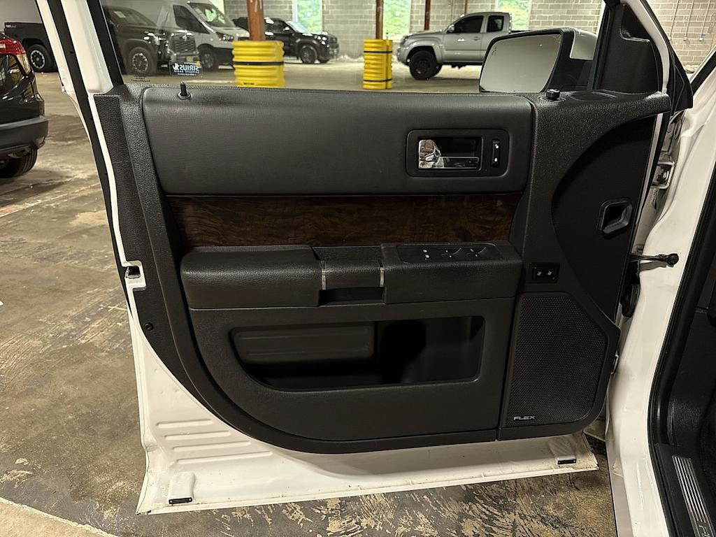 Thumbnail: 2013 Ford Flex - 36