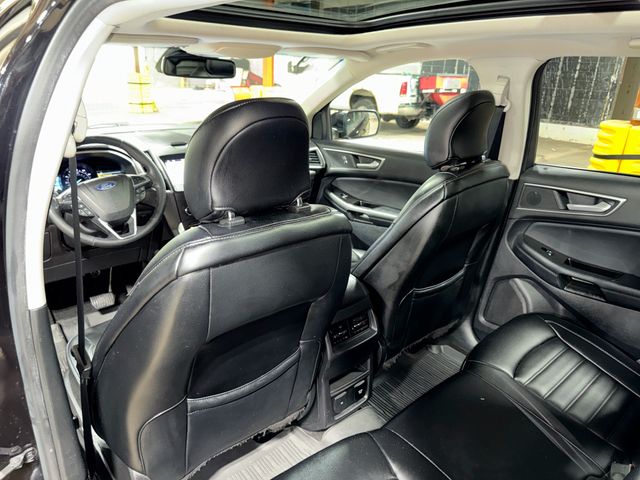 Thumbnail: 2019 Ford Edge - 33