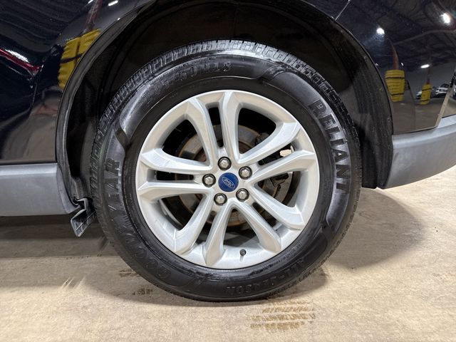 Thumbnail: 2019 Ford Edge - 7