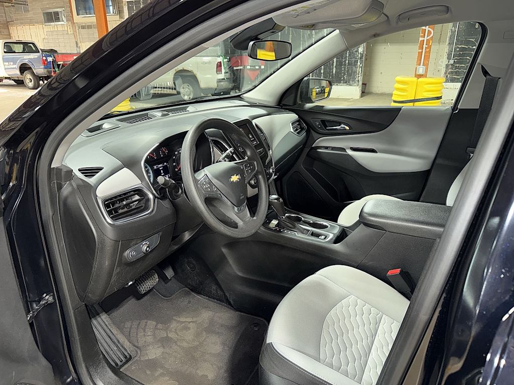 Thumbnail: 2021 Chevrolet Equinox - 29