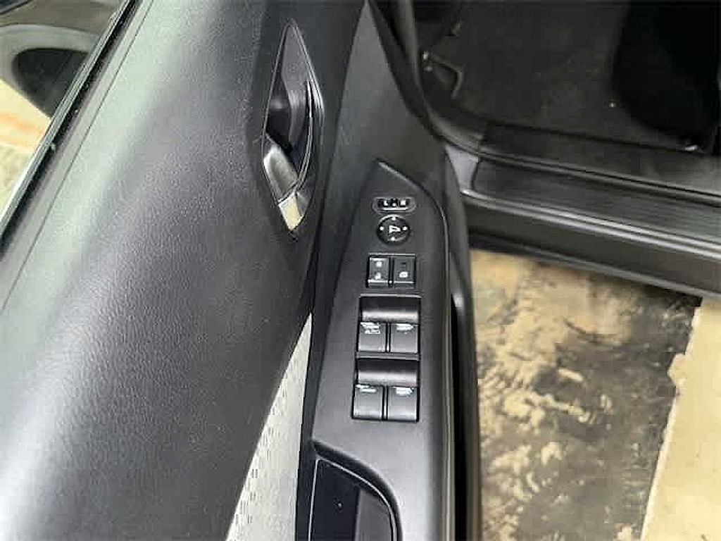 Thumbnail: 2016 Honda CR-V - 35