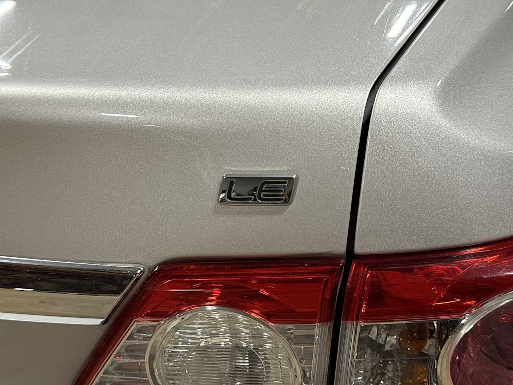 Thumbnail: 2011 Toyota Corolla - 27