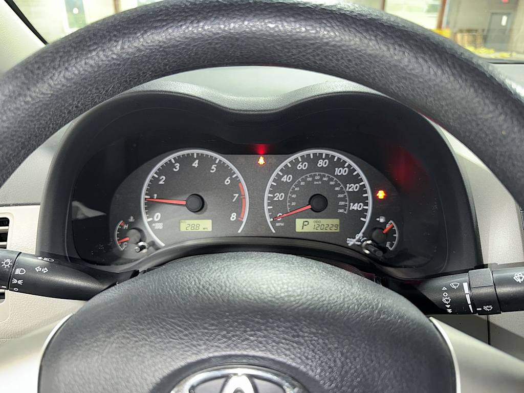 Thumbnail: 2011 Toyota Corolla - 30