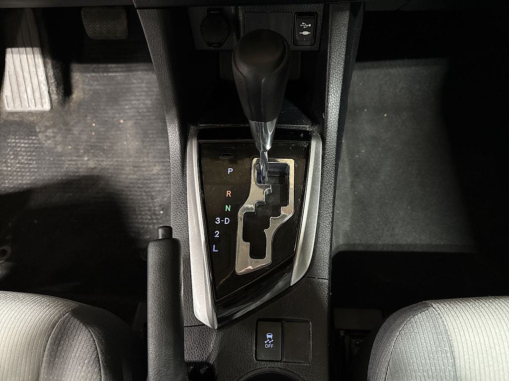 Thumbnail: 2016 Toyota Corolla - 13