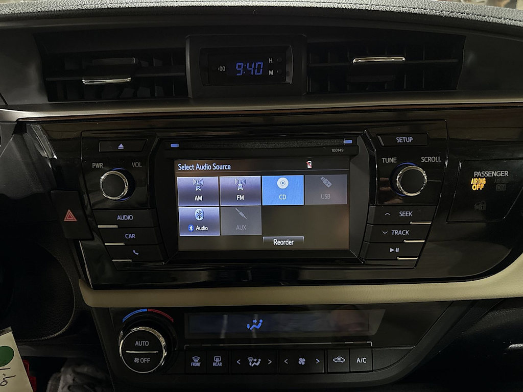 Thumbnail: 2015 Toyota Corolla - 24