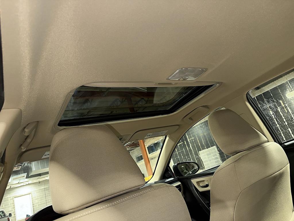 Thumbnail: 2015 Toyota Corolla - 27