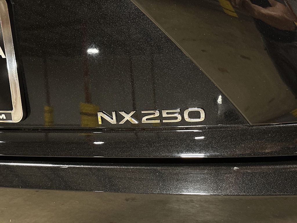 Thumbnail: 2024 Lexus ES - 5