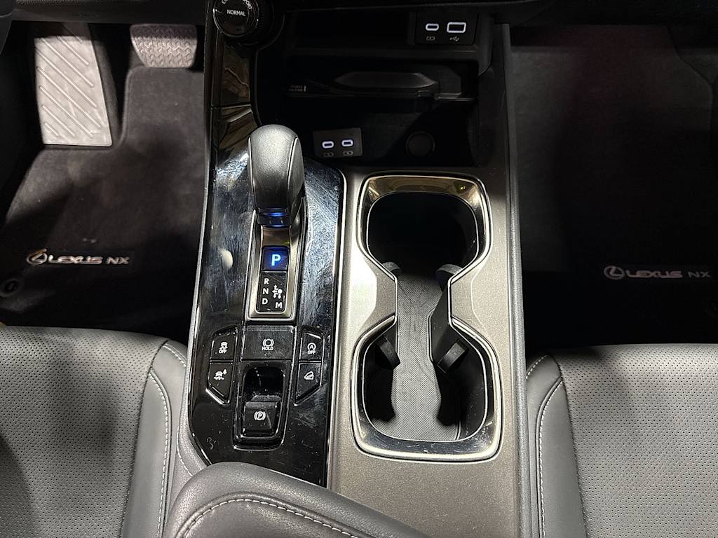 Thumbnail: 2025 Lexus ES - 13