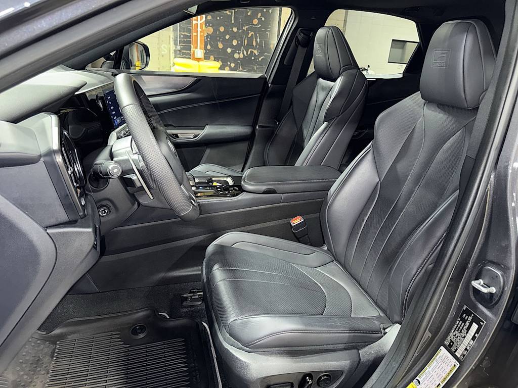 Thumbnail: 2024 Lexus ES - 9