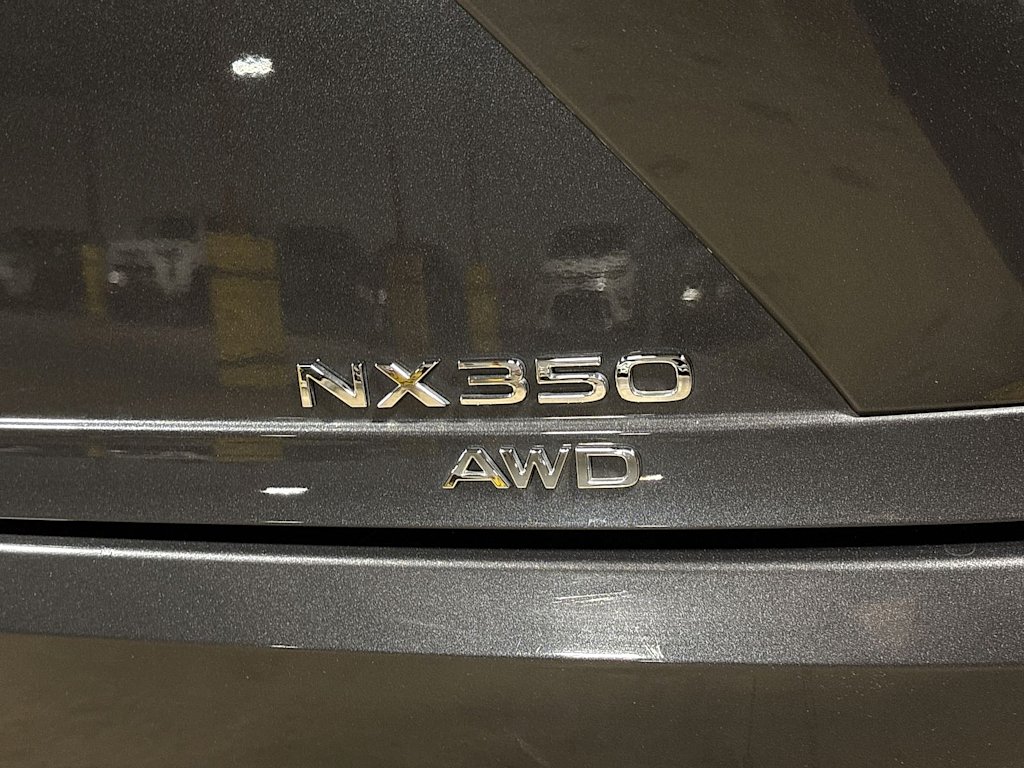 Thumbnail: 2024 Lexus ES - 6