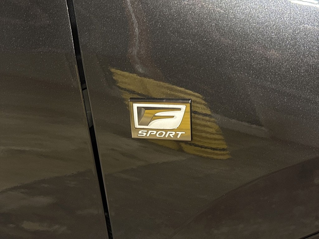 Thumbnail: 2024 Lexus ES - 29
