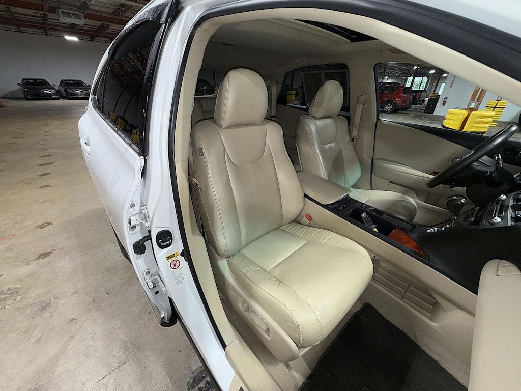 Thumbnail: 2010 Lexus RX - 9