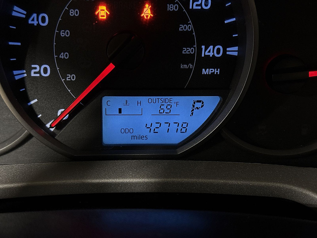 Thumbnail: 2016 Toyota RAV4 - 16