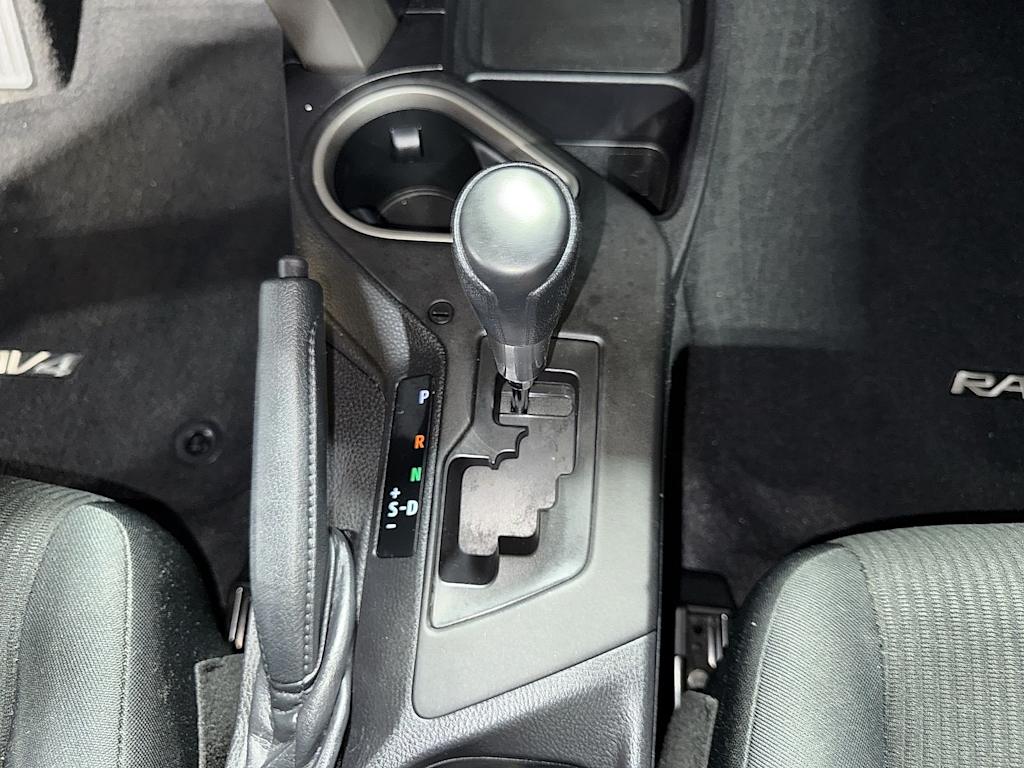 Thumbnail: 2016 Toyota RAV4 - 15
