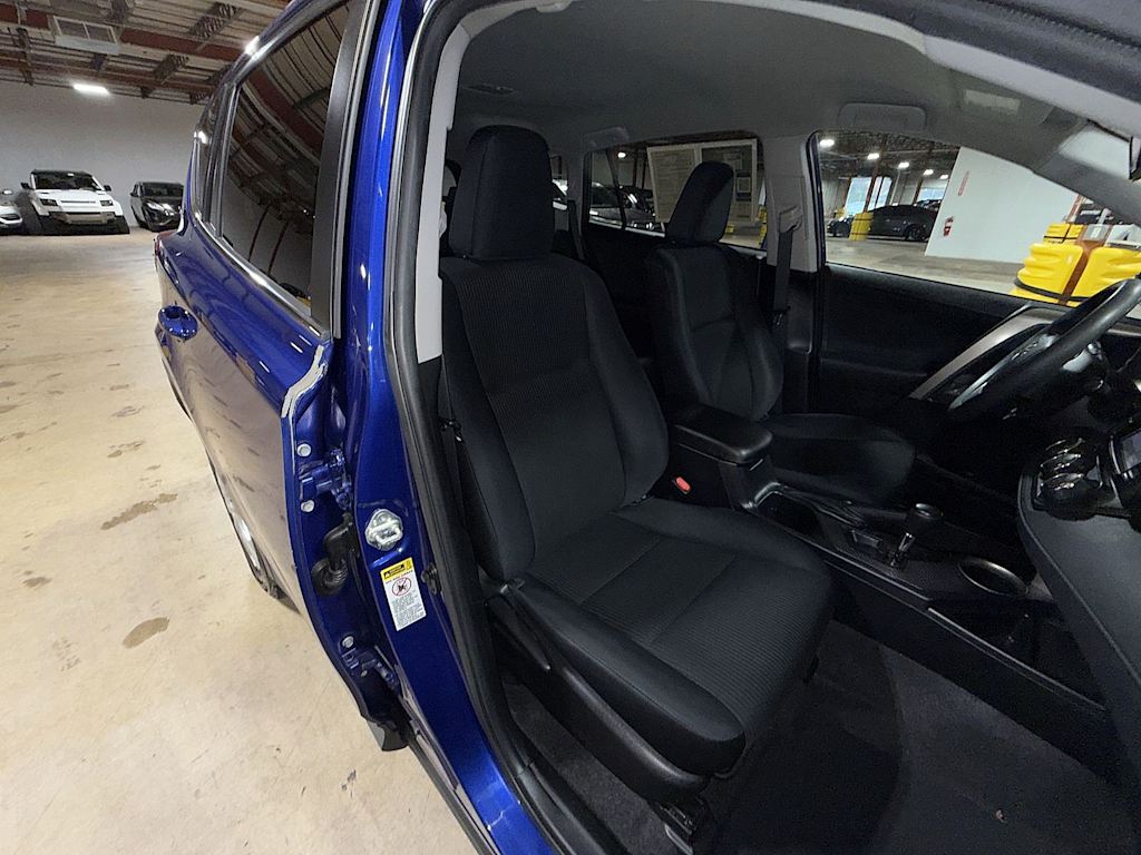 Thumbnail: 2015 Toyota RAV4 - 23