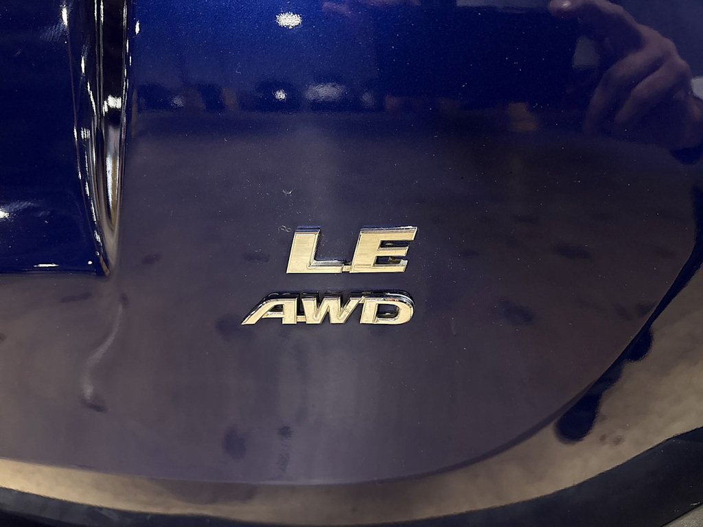 Thumbnail: 2015 Toyota RAV4 - 28