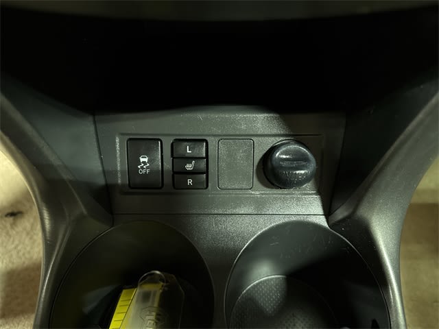 2012 Toyota RAV4 Limited 32
