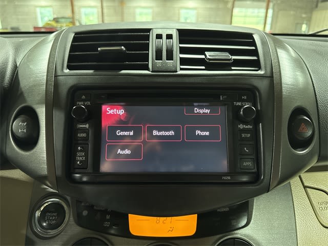 2012 Toyota RAV4 Limited 12