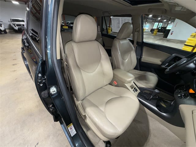 2012 Toyota RAV4 Limited 11