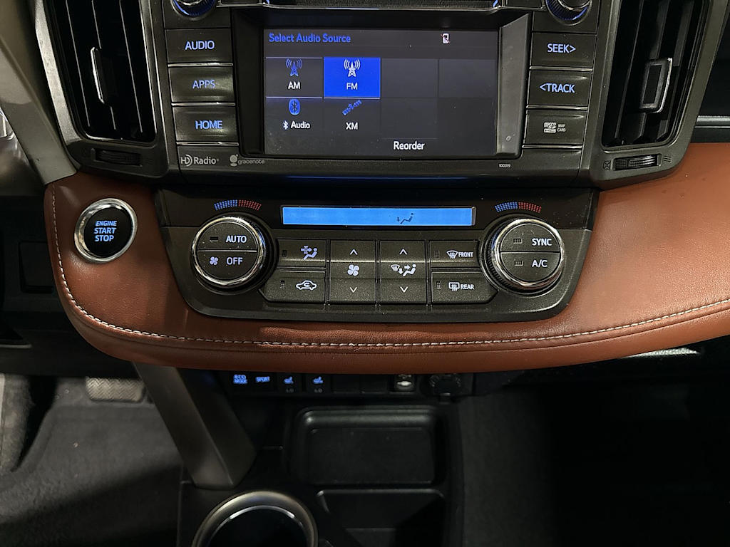 Thumbnail: 2015 Toyota RAV4 - 26