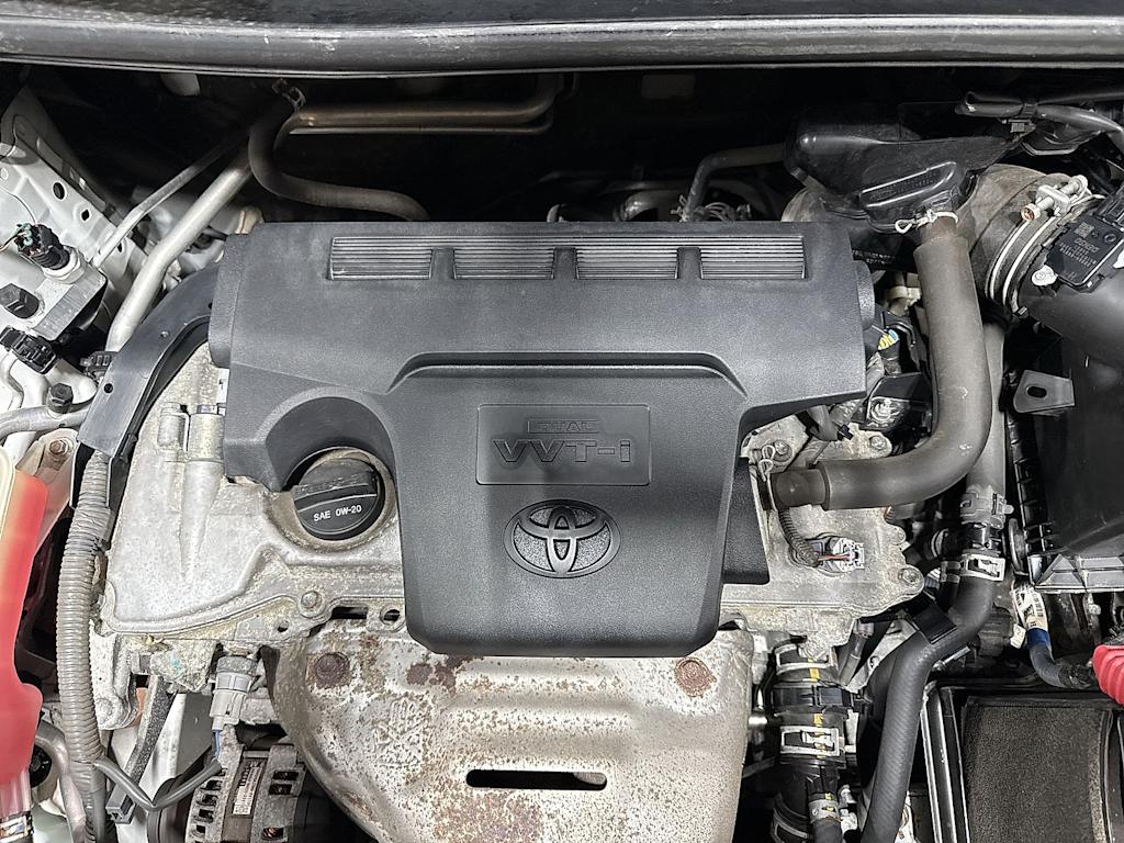 Thumbnail: 2015 Toyota RAV4 - 8