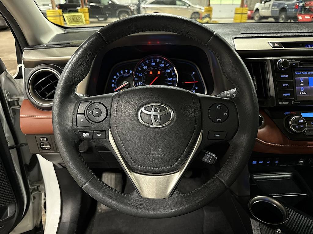 Thumbnail: 2015 Toyota RAV4 - 2