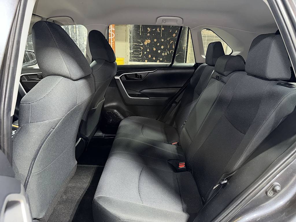 Thumbnail: 2019 Toyota RAV4 - 12