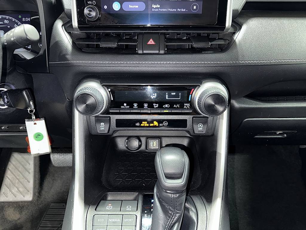 Thumbnail: 2023 Toyota RAV4 - 25