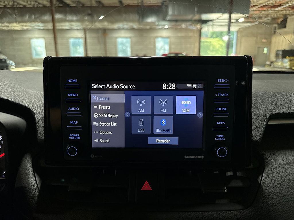 Thumbnail: 2022 Toyota RAV4 - 12