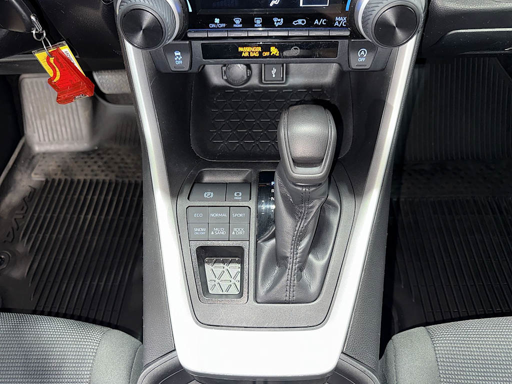 Thumbnail: 2022 Toyota RAV4 - 14
