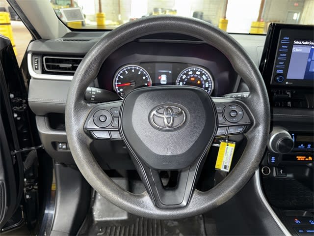 Thumbnail: 2022 Toyota RAV4 - 2