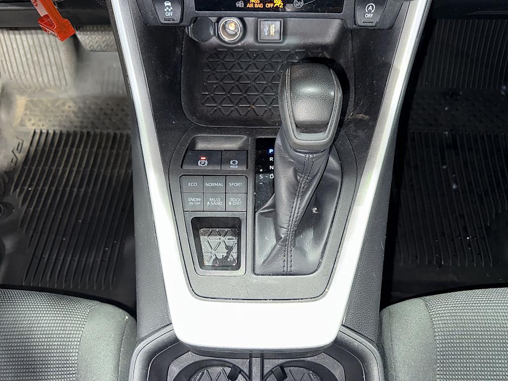 Thumbnail: 2024 Toyota RAV4 - 13