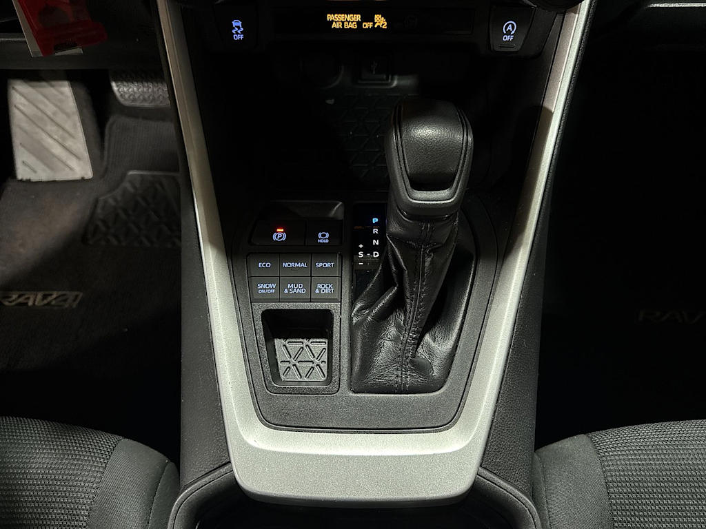 Thumbnail: 2021 Toyota RAV4 - 29