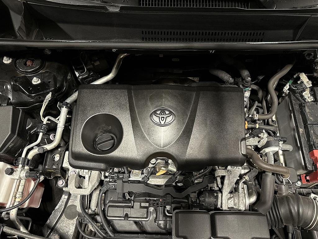 Thumbnail: 2021 Toyota RAV4 - 8