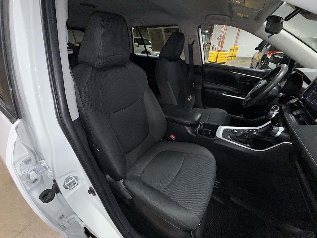 Thumbnail: 2023 Toyota RAV4 - 10