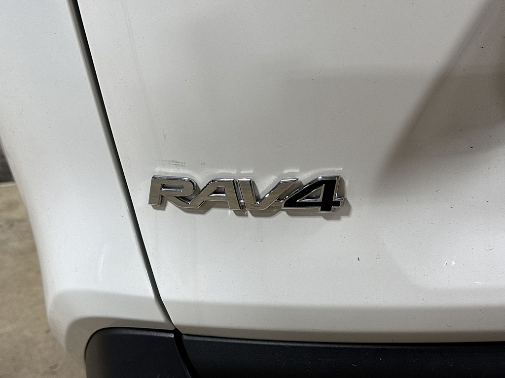 Thumbnail: 2023 Toyota RAV4 - 6