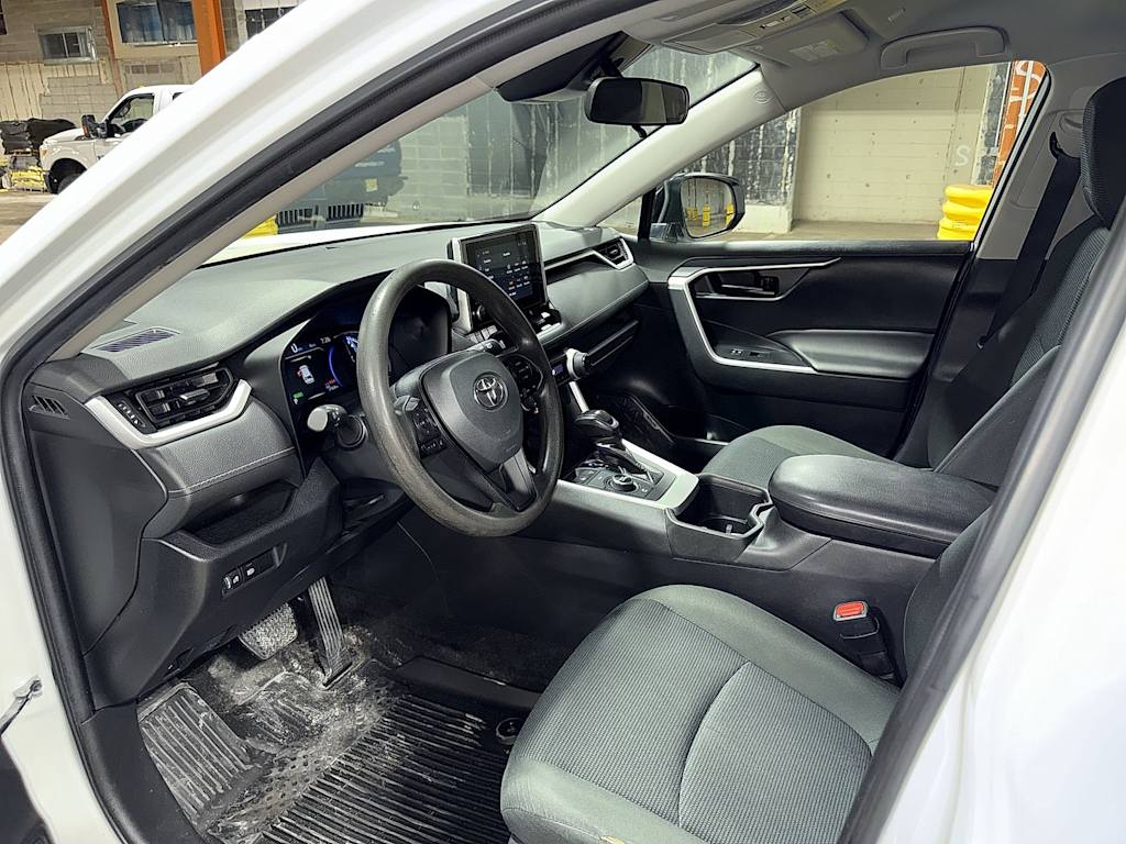 Thumbnail: 2023 Toyota RAV4 - 30