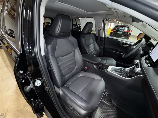 2023 Toyota RAV4 Limited 10